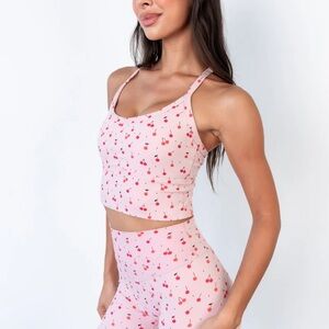 Vitality Cloud II™ Y Longline - Cherry Print